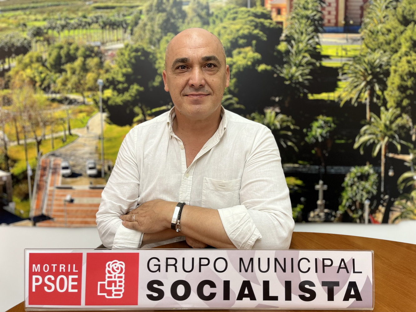 El PSOE denuncia que el edificio de Servicios Sociales de Motril de la zona Norte esté cerrado al público.